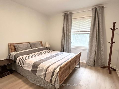 Photo 13 at 9 Terrington Court, Don Mills, Toronto