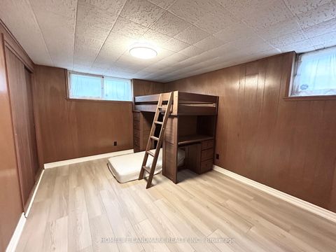 Photo 28 at 9 Terrington Court, Don Mills, Toronto