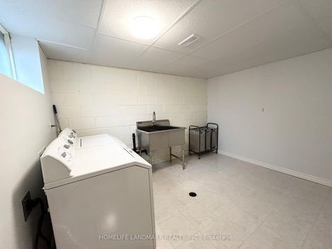 Photo 32 at 9 Terrington Court, Don Mills, Toronto