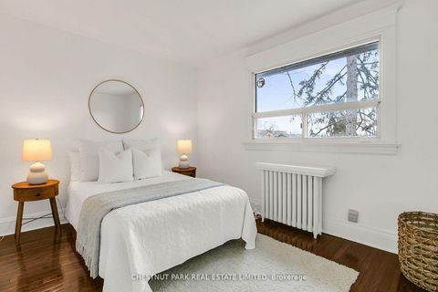 Photo 26 at 4 Biggar Avenue, Wychwood, Toronto