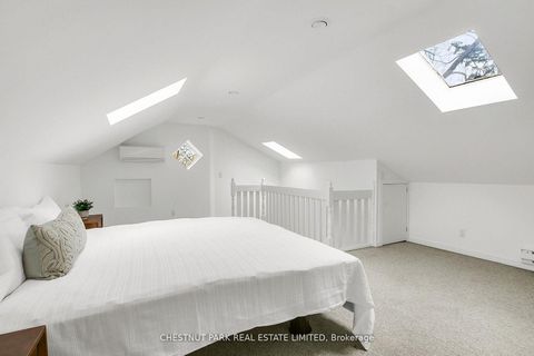 Photo 30 at 4 Biggar Avenue, Wychwood, Toronto