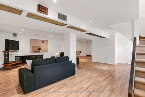 Photo 31 at 4 Biggar Avenue, Wychwood, Toronto