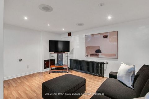 Photo 33 at 4 Biggar Avenue, Wychwood, Toronto