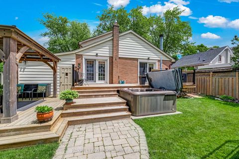 Photo 32 at 230 Rouge Hills Drive, Rouge E10, Toronto