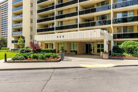 Photo 1 at 409 - 820 Burnhamthorpe Road, Markland Wood, Toronto