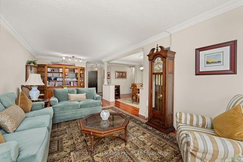 Photo 5 at 409 - 820 Burnhamthorpe Road, Markland Wood, Toronto