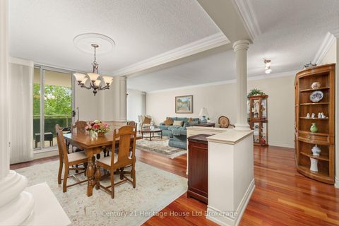 Photo 9 at 409 - 820 Burnhamthorpe Road, Markland Wood, Toronto