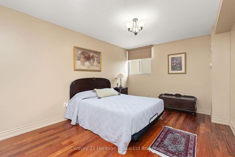 Photo 18 at 409 - 820 Burnhamthorpe Road, Markland Wood, Toronto