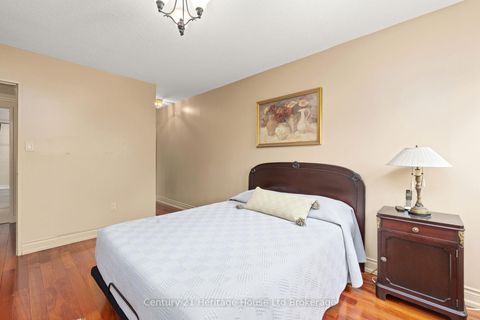 Photo 19 at 409 - 820 Burnhamthorpe Road, Markland Wood, Toronto