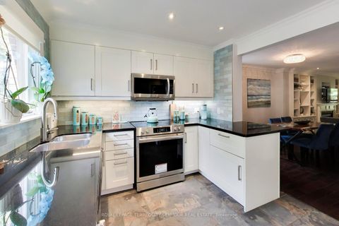 Photo 8 at 472 Balliol Street, Mount Pleasant East, Toronto