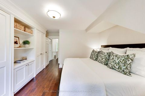 Photo 11 at 472 Balliol Street, Mount Pleasant East, Toronto