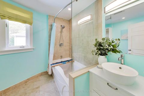 Photo 17 at 472 Balliol Street, Mount Pleasant East, Toronto