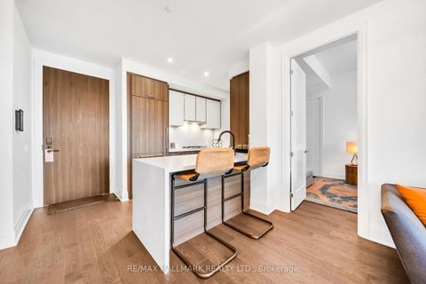 Photo 3 at GPH22 - 280 Howland Avenue, Annex, Toronto