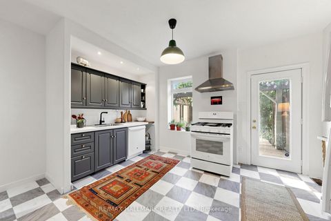 Photo 6 at 648 Pape Avenue, North Riverdale, Toronto