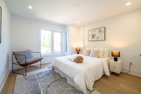 Photo 19 at 360 Woodmount Avenue, East York, Toronto