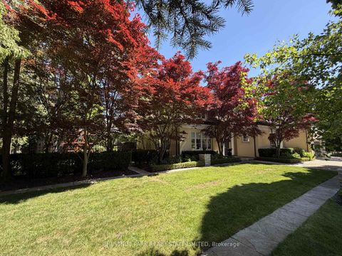 Photo 32 at 1 Glen Edyth Place, Casa Loma, Toronto