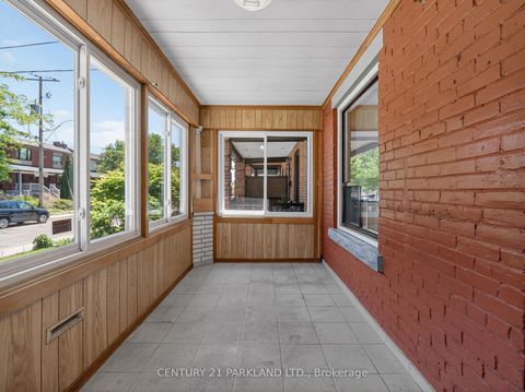 Photo 1 at 26 Earlscourt Avenue, Davenport, Toronto