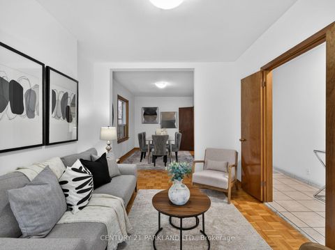Photo 4 at 26 Earlscourt Avenue, Davenport, Toronto