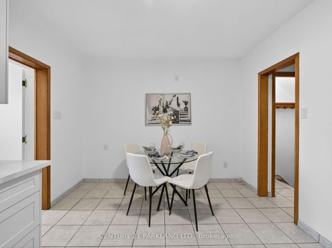 Photo 9 at 26 Earlscourt Avenue, Davenport, Toronto