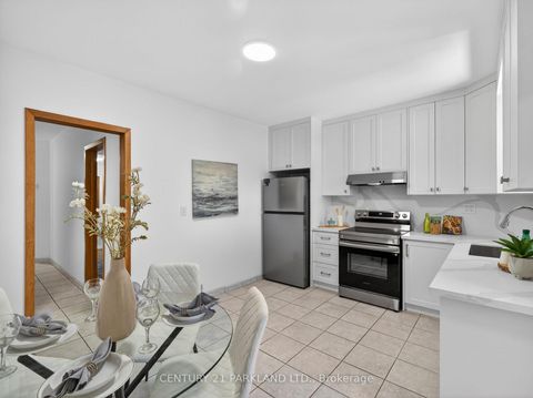 Photo 11 at 26 Earlscourt Avenue, Davenport, Toronto