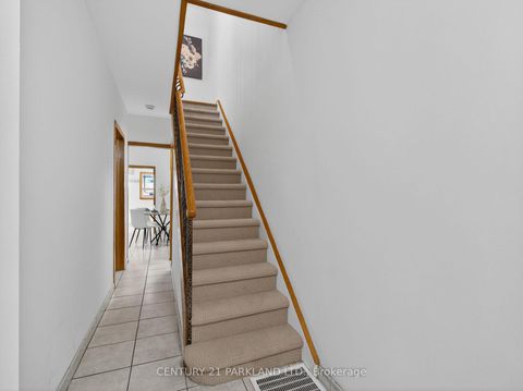 Photo 13 at 26 Earlscourt Avenue, Davenport, Toronto
