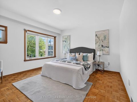 Photo 15 at 26 Earlscourt Avenue, Davenport, Toronto