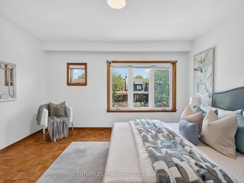 Photo 18 at 26 Earlscourt Avenue, Davenport, Toronto