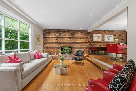 Photo 11 at 1 Vyner Road, Windfields, Toronto