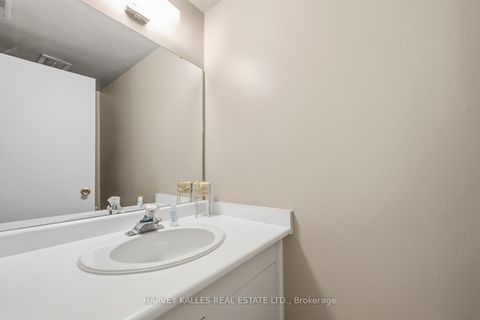 Photo 34 at 1 Vyner Road, Windfields, Toronto