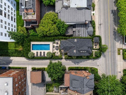 Photo 17 at 380 Spadina Road, Forest Hill South, Toronto