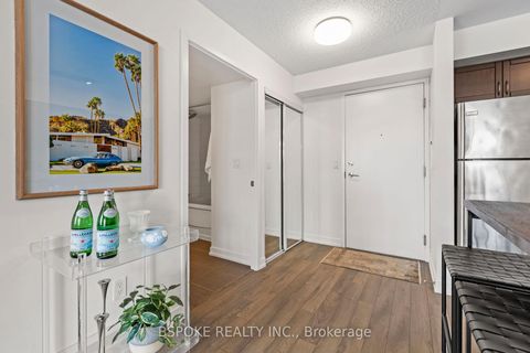 Photo 1 at 722 - 812 Lansdowne Avenue, Junction, Toronto