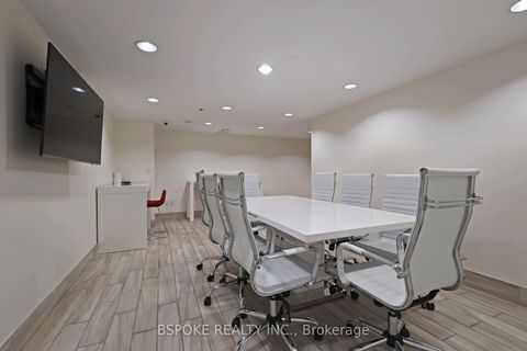 Photo 17 at 722 - 812 Lansdowne Avenue, Junction, Toronto