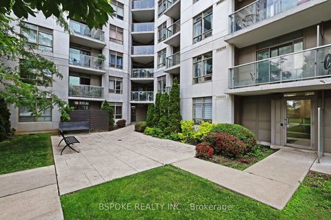 Photo 22 at 722 - 812 Lansdowne Avenue, Junction, Toronto