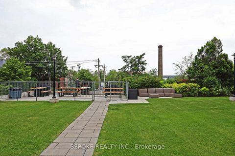 Photo 25 at 722 - 812 Lansdowne Avenue, Junction, Toronto