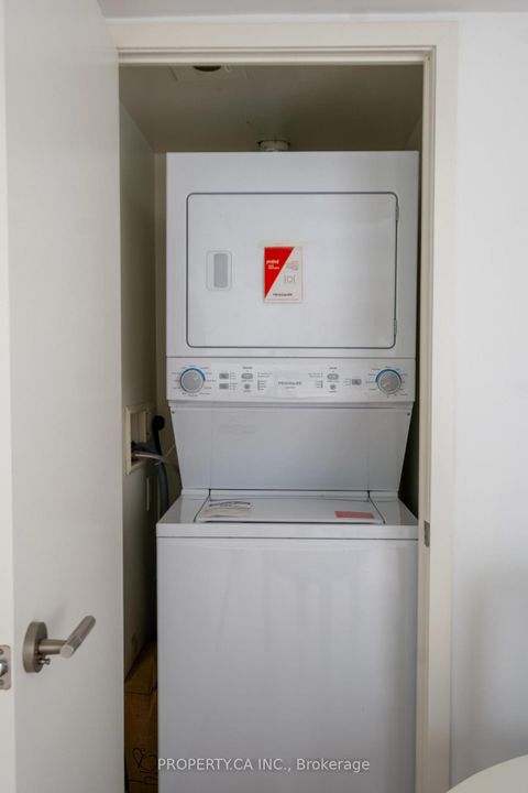 Photo 19 at 214 - 816 Lansdowne Avenue, Junction, Toronto