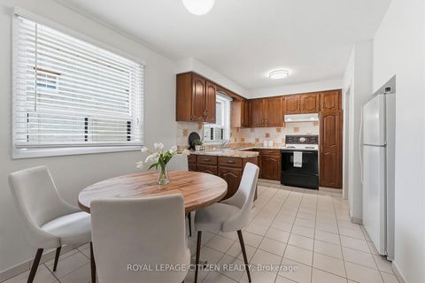 Photo 5 at 59 Otonabee Avenue, Newtonbrook East, Toronto