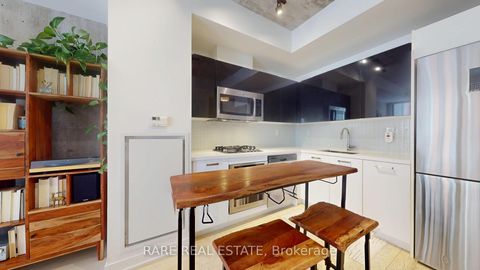 Photo 2 at 421 - 39 Brant Street, Waterfront Communities C1, Toronto