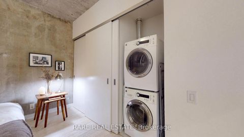 Photo 10 at 421 - 39 Brant Street, Waterfront Communities C1, Toronto