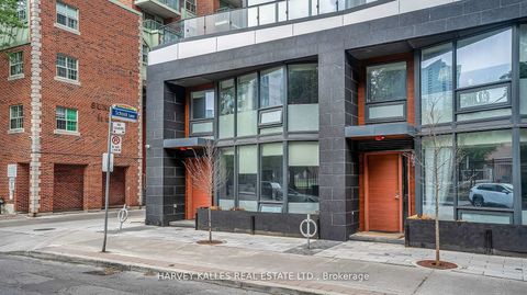 Photo 2 at TH5 - 85 Wood Street, Yonge Corridor, Toronto