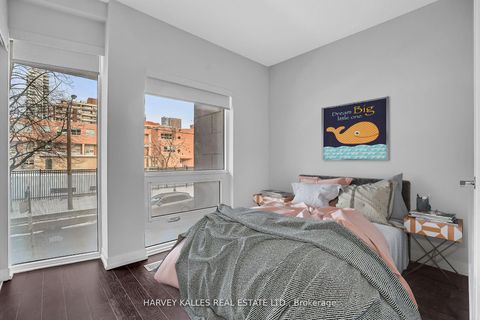 Photo 16 at TH5 - 85 Wood Street, Yonge Corridor, Toronto