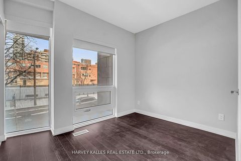 Photo 17 at TH5 - 85 Wood Street, Yonge Corridor, Toronto