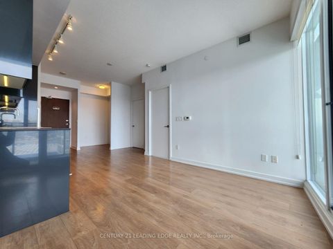 Photo 5 at 709 - 115 Mcmahon Drive, Bayview Village, Toronto
