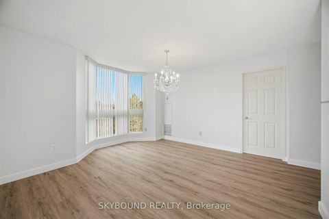 Photo 9 at 511 - 10 Kenneth Avenue, Willowdale East, Toronto