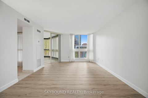 Photo 14 at 511 - 10 Kenneth Avenue, Willowdale East, Toronto