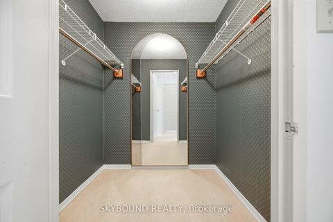 Photo 27 at 511 - 10 Kenneth Avenue, Willowdale East, Toronto