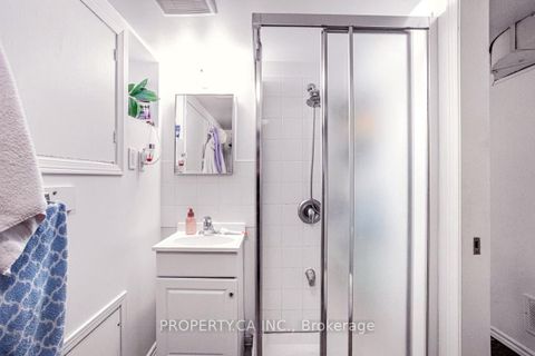 Photo 21 at 133 Drayton Avenue, Woodbine Corridor, Toronto