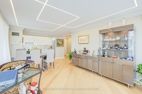 Photo 9 at 1204 - 91 Townsgate Drive, Yorkhill, Vaughan