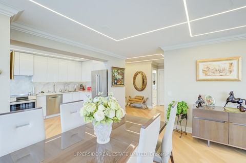 Photo 11 at 1204 - 91 Townsgate Drive, Yorkhill, Vaughan