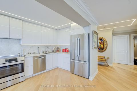 Photo 18 at 1204 - 91 Townsgate Drive, Yorkhill, Vaughan