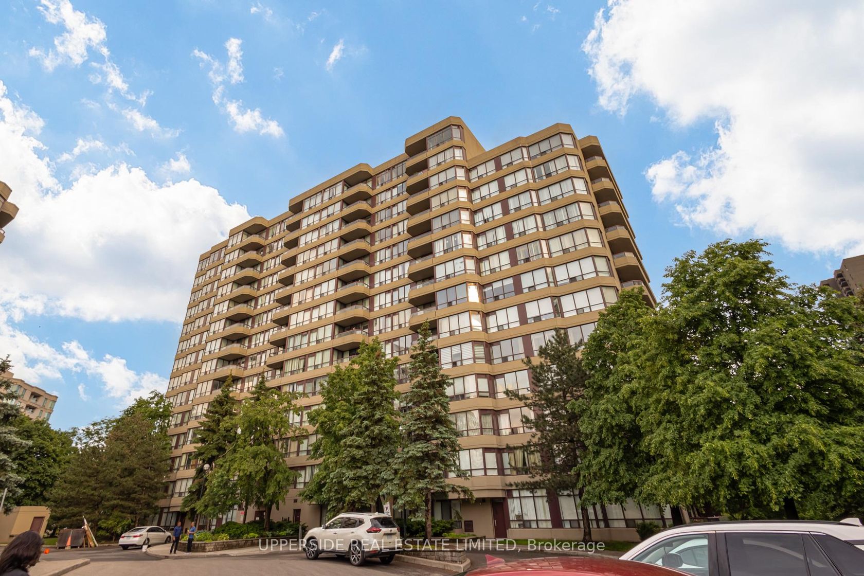 1204 - 91 Townsgate Drive, Yorkhill, Vaughan photo 4